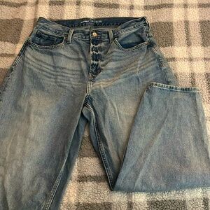 Old Navy Extra High Rise Balloon Jeans
Size 14